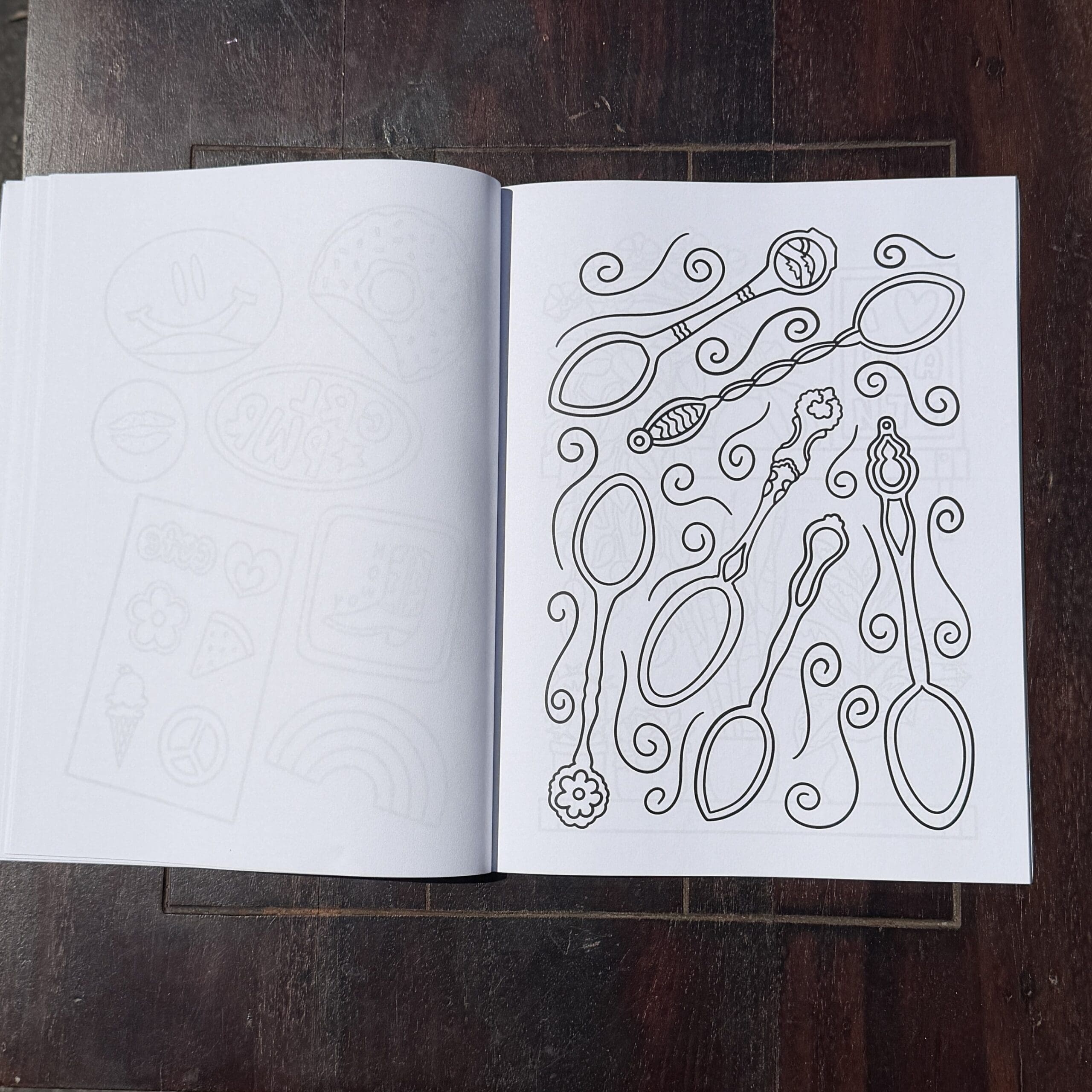 Spoons page from Keepsakes & Collections: A Cute & Simple Coloring Book .